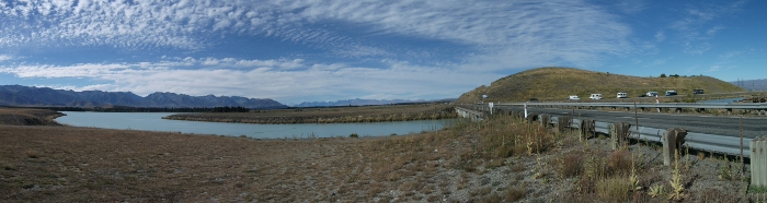 the bridge over the river ohau just before reaching twizel from the south